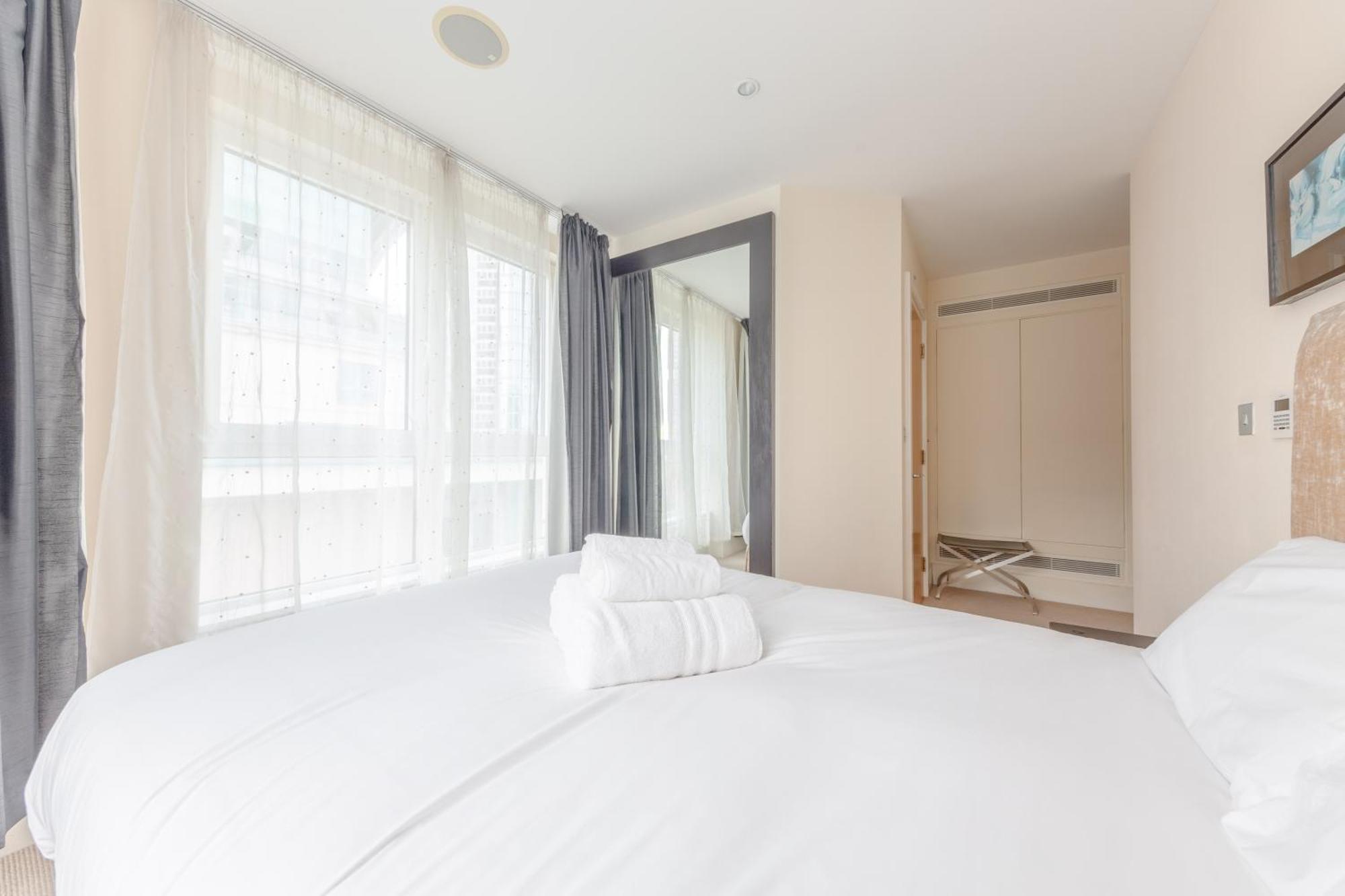 Gorgeous 3 Bedroom Flat In Vauxhall With Views Londra