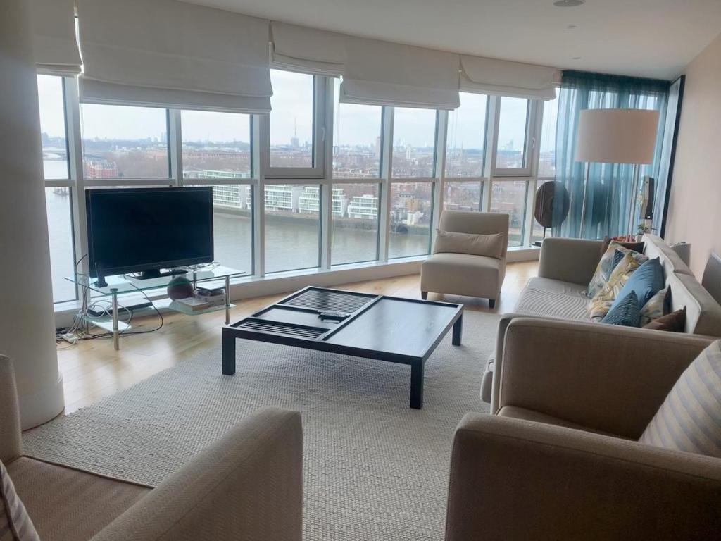 Appartamento Gorgeous 3 Bedroom Flat In Vauxhall With Views Londra